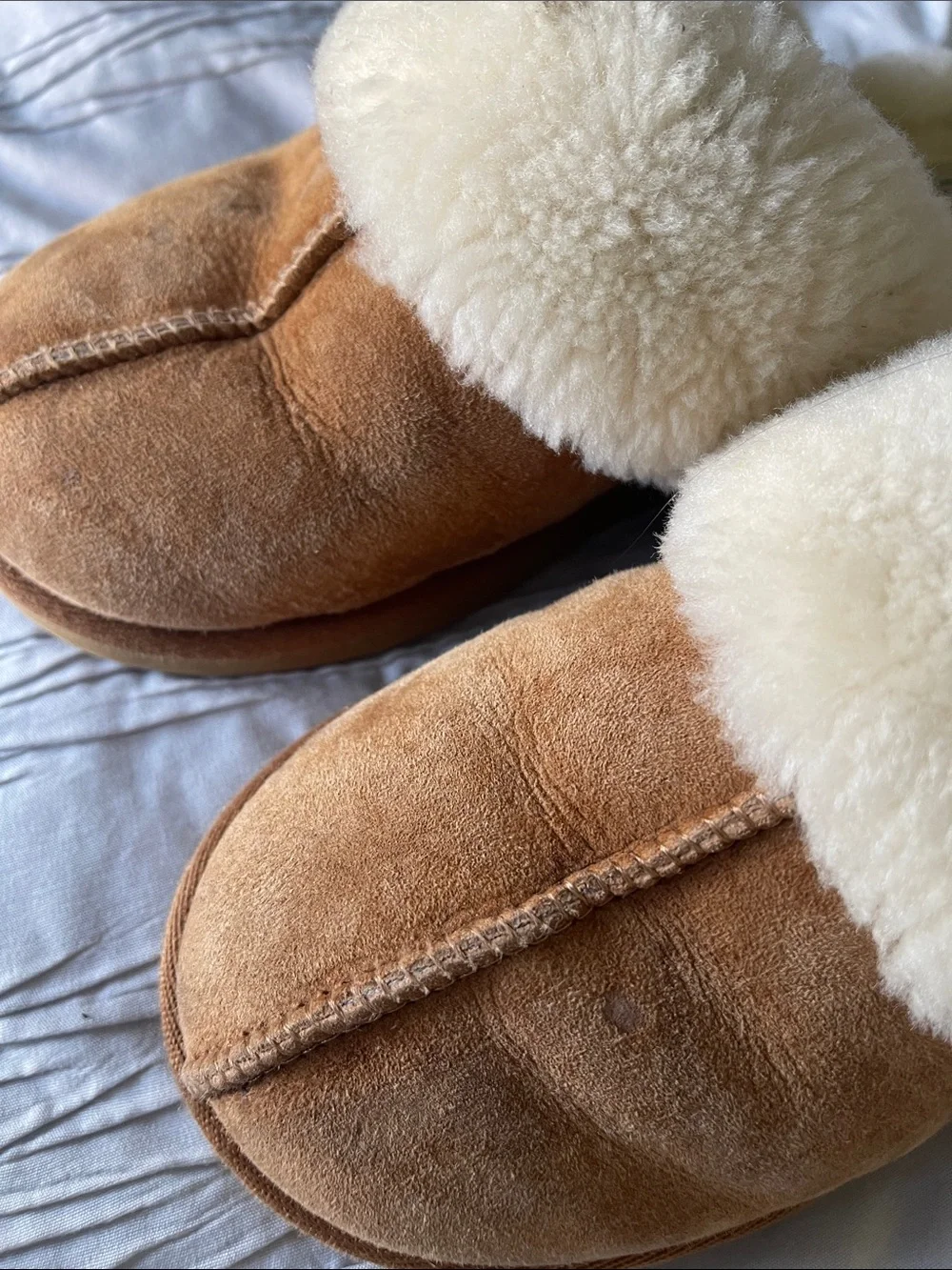Kids Cozy Slip-On Shearling Slippers - Chestnut